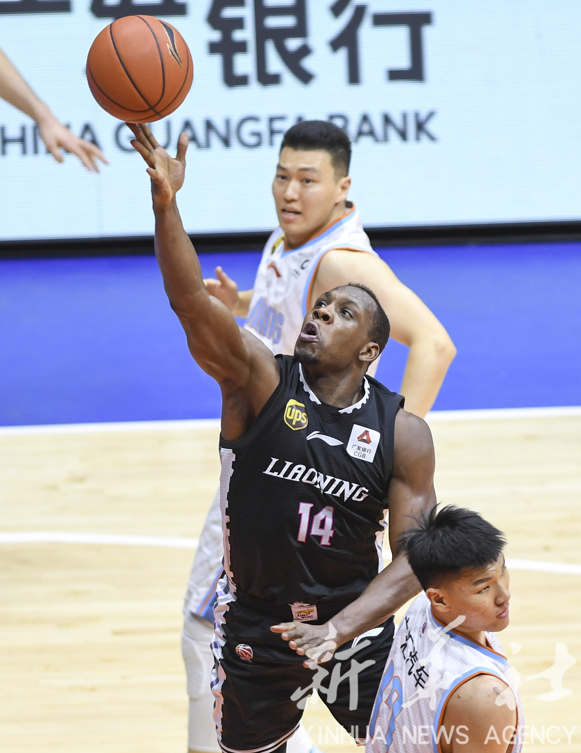 欧篮联倒计时，新疆广汇今夜止住颓势，细节引发关注，球迷炸锅，赛程密集仍需轮换的简单介绍