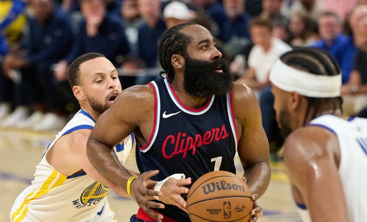 加时末段体能课后，皇家马德里再遭质疑备战NBA季后赛，压力陡增，球队文化再被提及的简单介绍-爱游戏中国